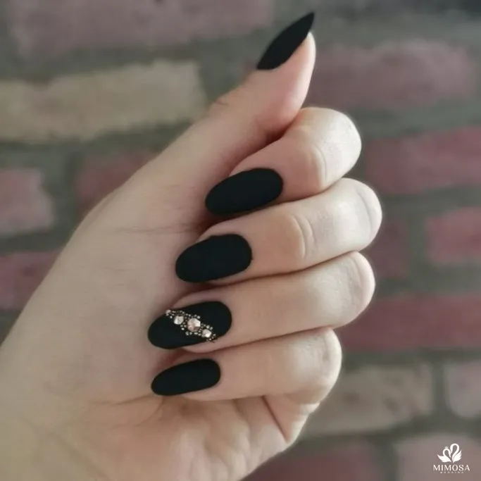 Mẫu nail chụp ảnh cưới